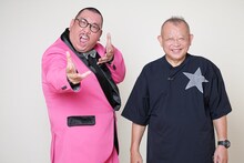 「無学 鶴の間」に出演した（左から）街裏ぴんく、笑福亭鶴瓶。