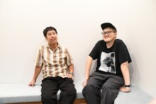 左からウエストランド井口、飯塚大悟。