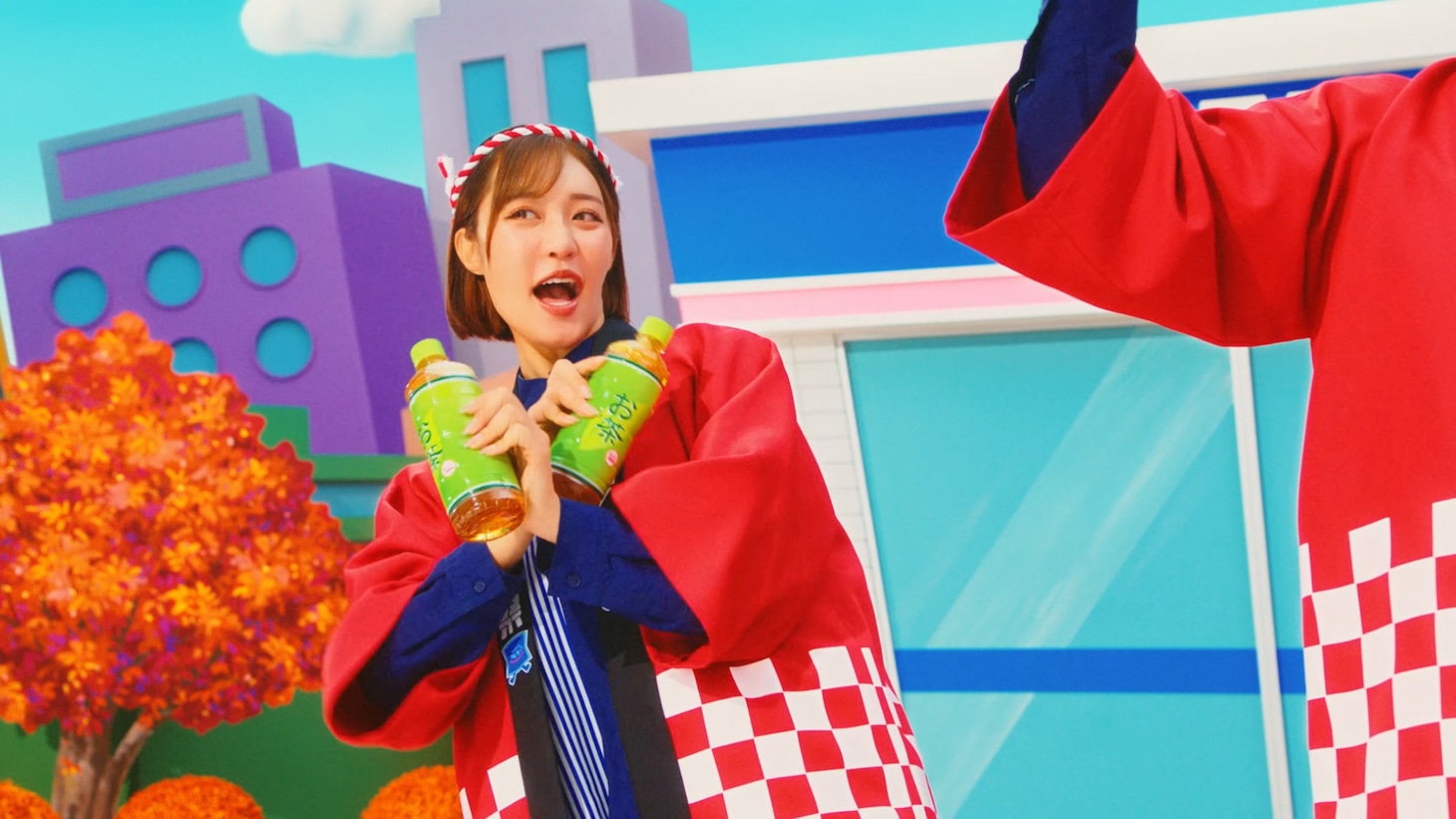 ローソンCM「秋のハピとく祭」編のワンシーン。