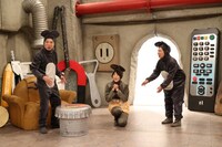 左から、おおたぴかり、菊池桃チュー、たなチュー。(c)TITAN/TOPICS/フジテレビ