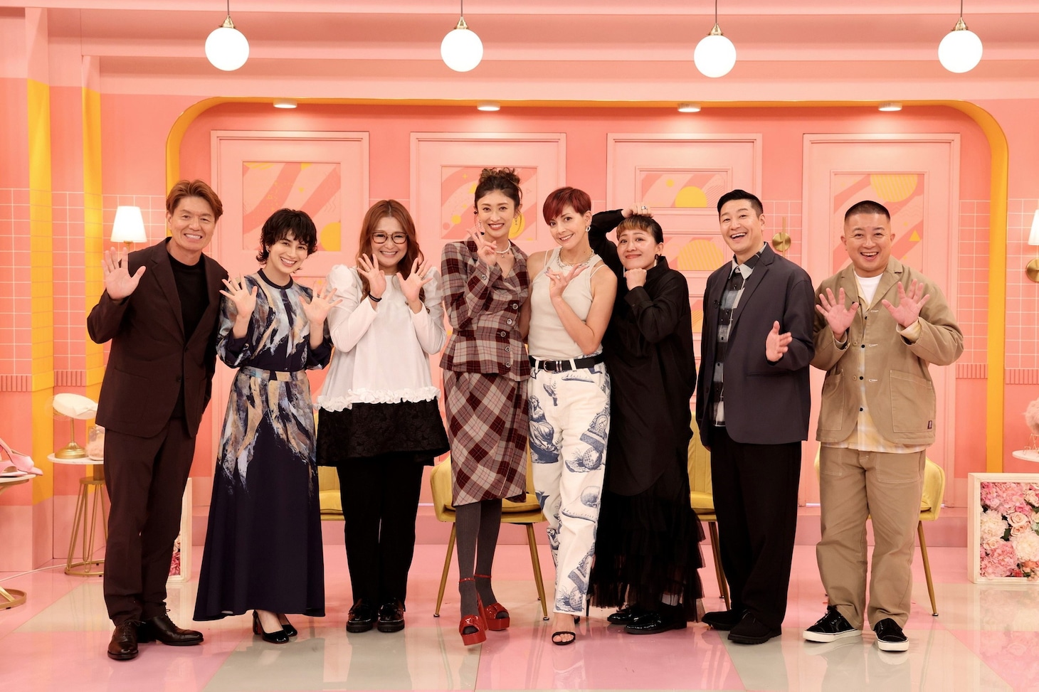 「ザ・共通テン！」初回SPの出演者たち。(c)フジテレビ