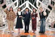 左からロッチ中岡、高山一実、バカリズム、桜井日奈子、宮近海斗。(c)東海テレビ