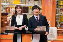 左から高山一実、バカリズム。(c)東海テレビ