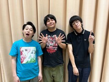 イノシカチョウ。左から関本、純吉、ムギ。