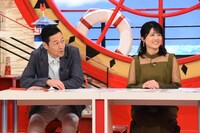 左から東野幸治、中島めぐみアナウンサー。(c)関西テレビ