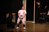 “池崎劇団”による演劇のワンシーン。