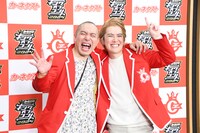 「キングオブコント2024」で優勝したラブレターズ