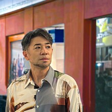 映画「くすぶりの狂騒曲」主題歌「悪い恋人」を書き下ろした河口恭吾。