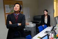 「くすぶりの狂騒曲」場面写真