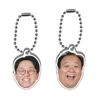 「DCパック」のアクリルキーホルダー。