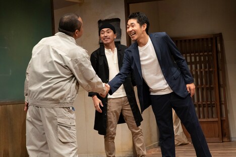 メトロンズの第7回公演「店出す」ゲネプロの様子 (c)ワタナベミカ