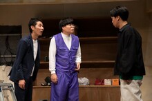 メトロンズの第7回公演「店出す」ゲネプロの様子 (c)ワタナベミカ