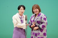 「上方漫才協会 十周年興行」に出演した天才ピアニスト（写真提供：吉本興業）