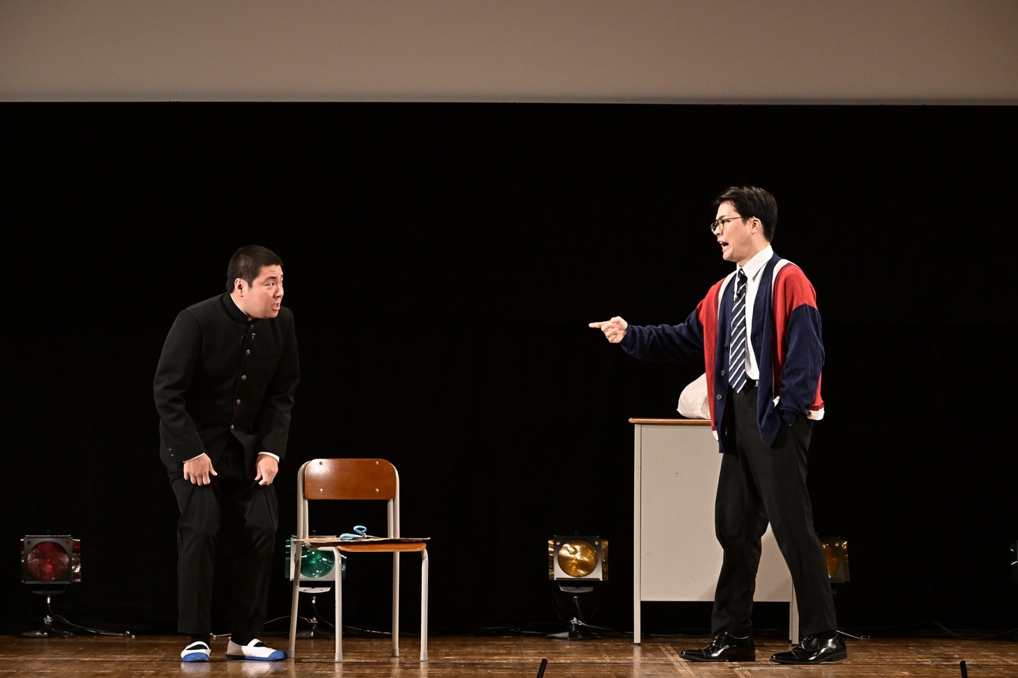 「マイナビ Laughter Night GRAND STAGE」でネタを披露するサスペンダーズ