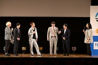 「マイナビ Laughter Night GRAND STAGE」のMCコーナーのワンシーン