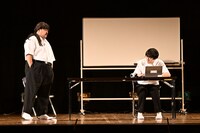 「マイナビ Laughter Night GRAND STAGE」でネタを披露する空気階段