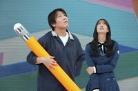 「センビキ」に出演する狩野英孝と佐々木久美