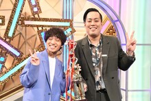 「ニコニコで！」というカメラマンのリクエストに応えるエバース