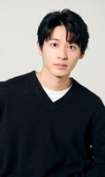 平凡な無気力男子・角谷創也役の小林亮太