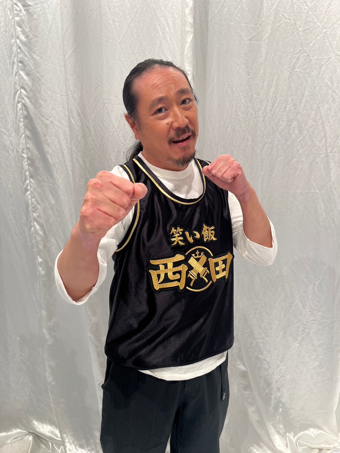 笑い飯・西田