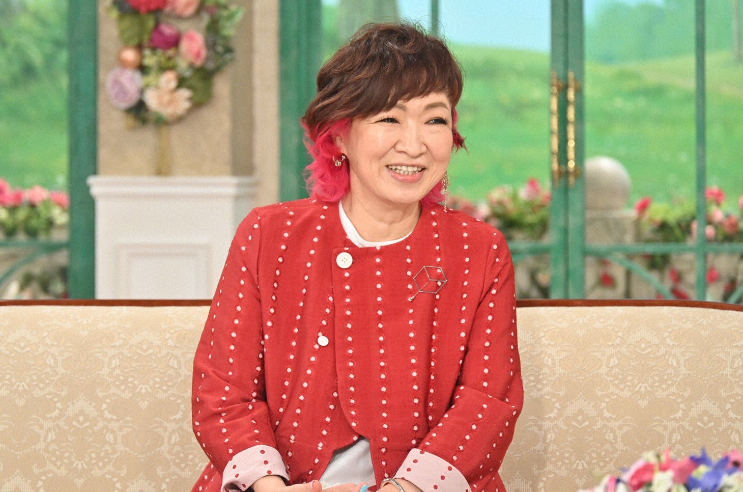 「徹子の部屋」に出演する清水ミチコ