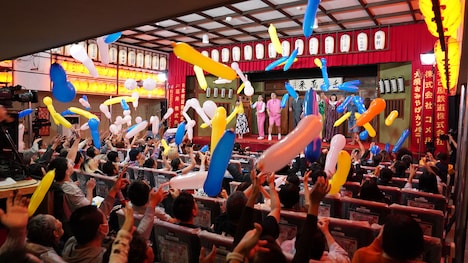 「ひろがれ!お笑いピースライブ」の様子 (c)NHK