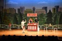 あぁ～しらきの登場シーン。大きな拍手に迎えられる