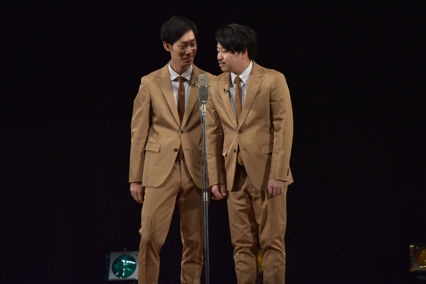 「マイナビ Laughter Night 第10回チャンピオンLIVE」に出演したまんじゅう大帝国