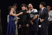 「マイナビ Laughter Night 第10回チャンピオンLIVE」で優勝が決まる前にインタビューを受けるかが屋・加賀