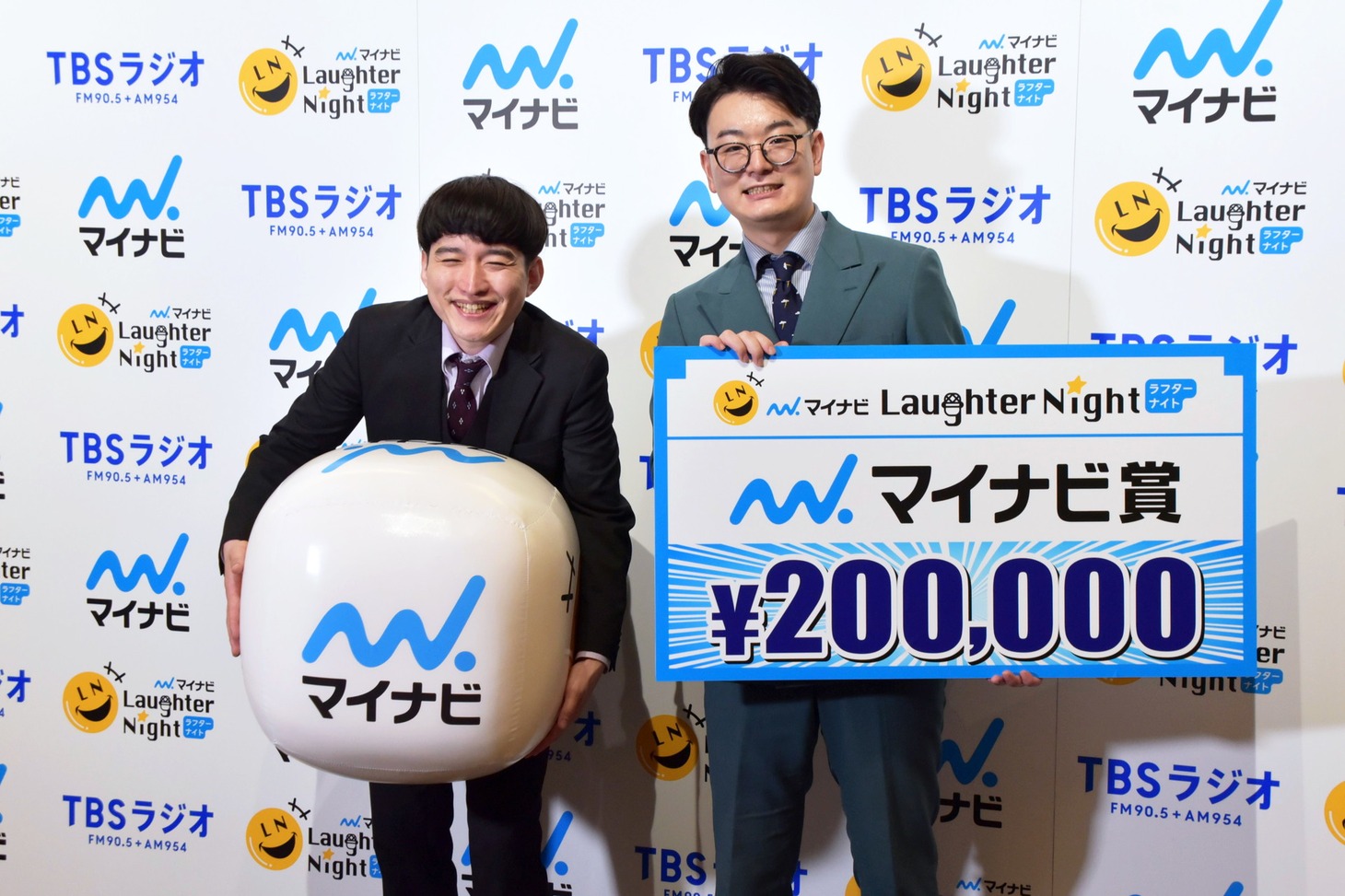 「マイナビ Laughter Night 第10回チャンピオンLIVE」で「マイナビ賞」を獲得しためぞん