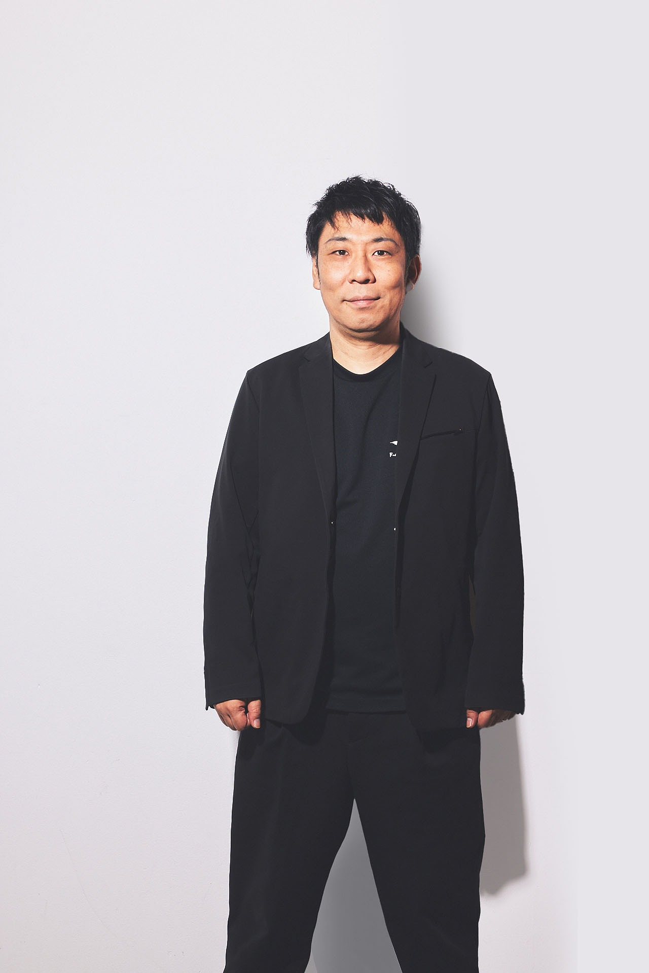 公式本「M-1グランプリ大全2001-2024」より、パンクブーブー佐藤