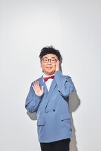 公式本「M-1グランプリ大全2001-2024」より、パンクブーブー黒瀬