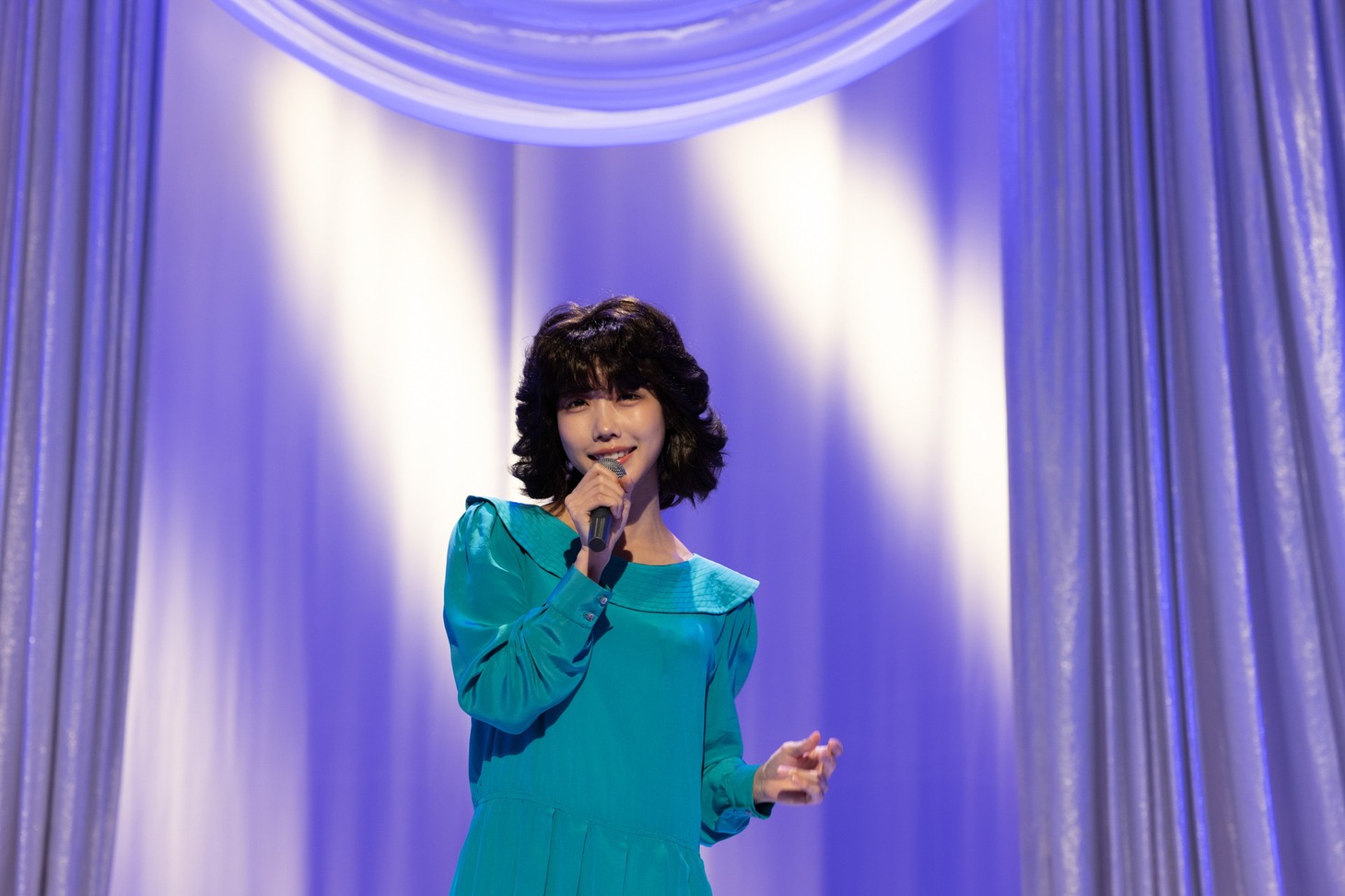 人気画像4位は「あのちゃん、草なぎ剛が明石家さんま演じるドラマに出演」より、「誰も知らない明石家さんま」に出演するあの。