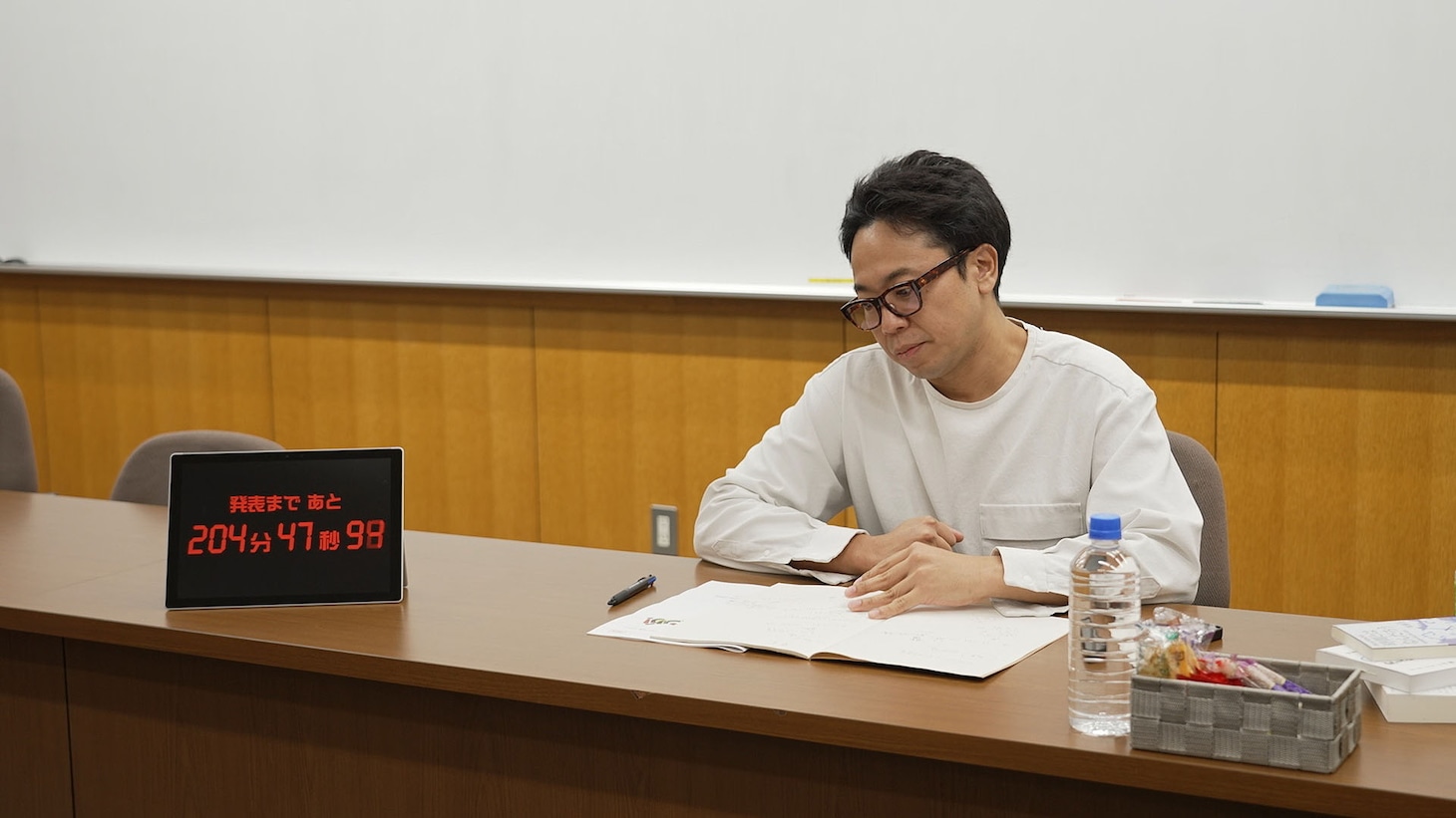 時間について学ぶサンシャイン池崎