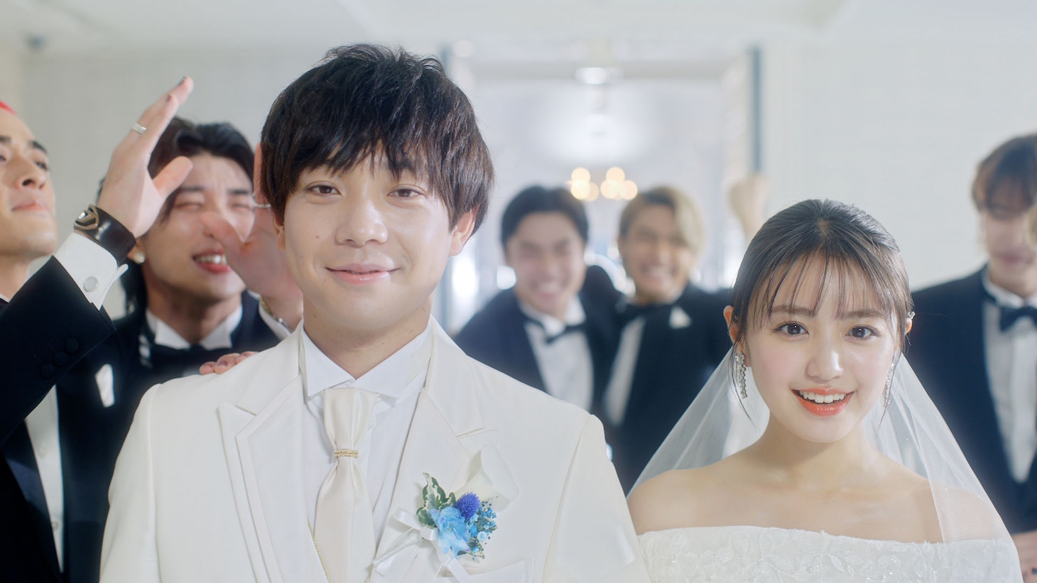ティモンディ前田と香音演じるカップル