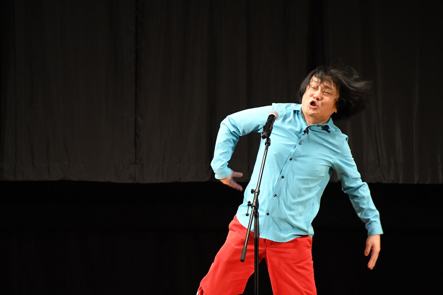 斎藤工にぜひ見せたいというネタを披露する永野