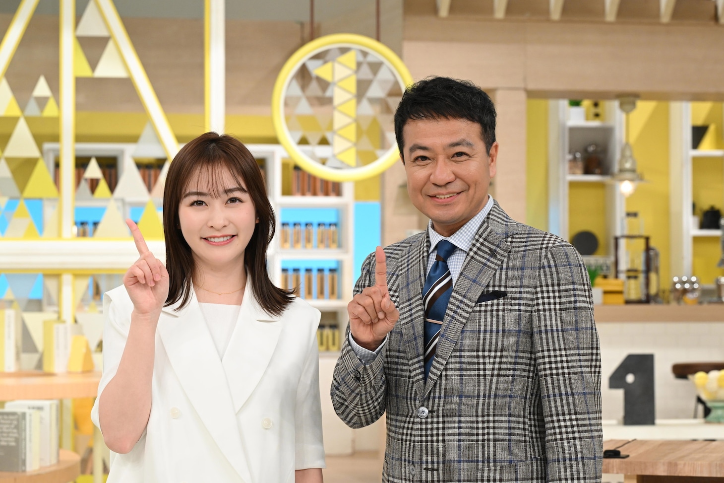 「シューイチ」メインビジュアル