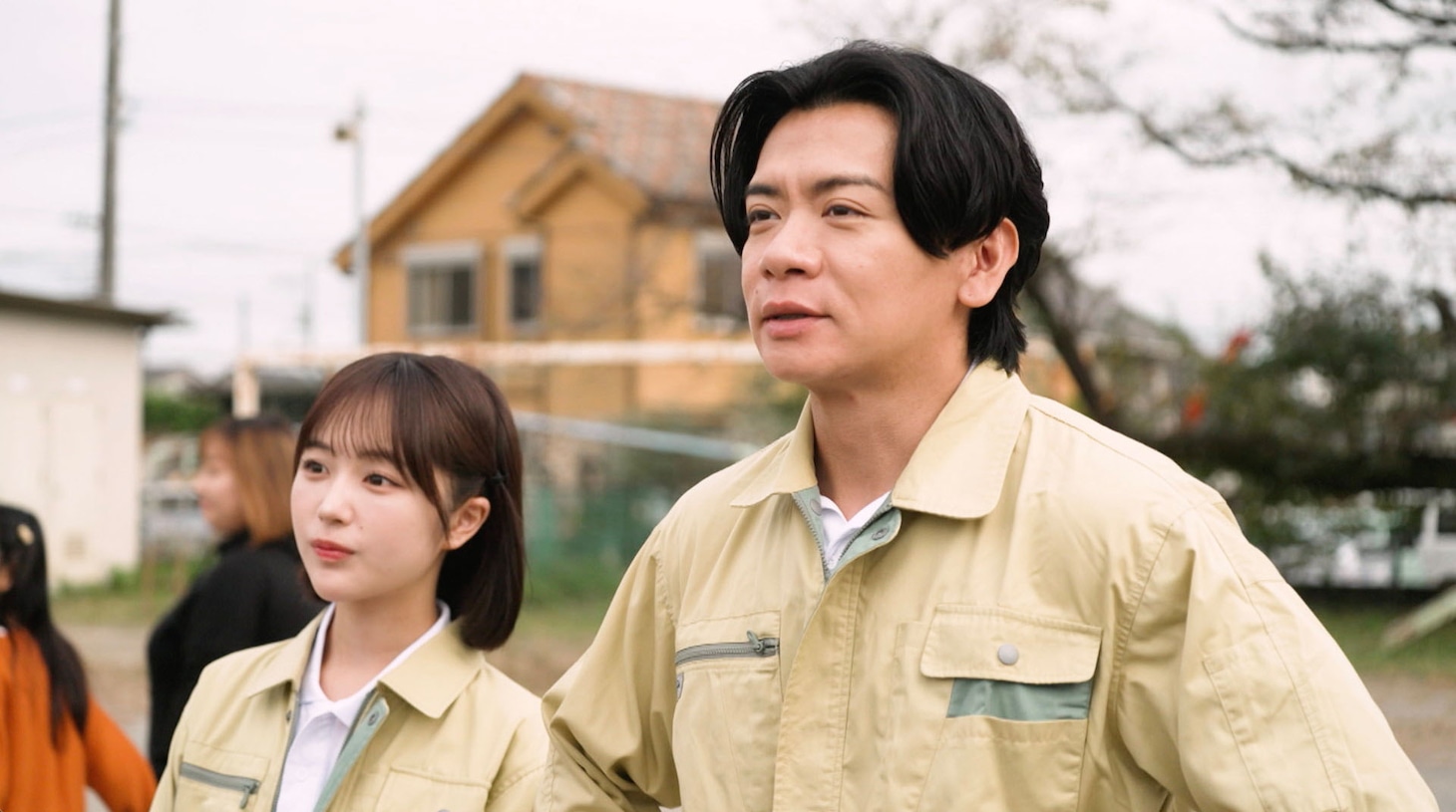「THE突破ファイル」の再現ドラマに出演するマヂカルラブリー・野田クリスタル（右）