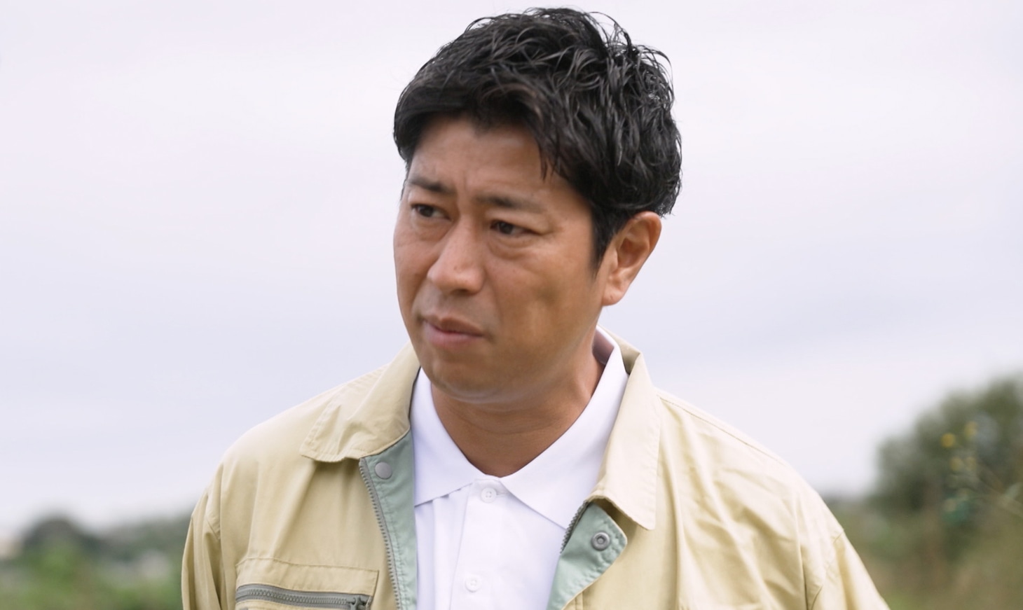 「THE突破ファイル」の再現ドラマに出演するパンサー尾形