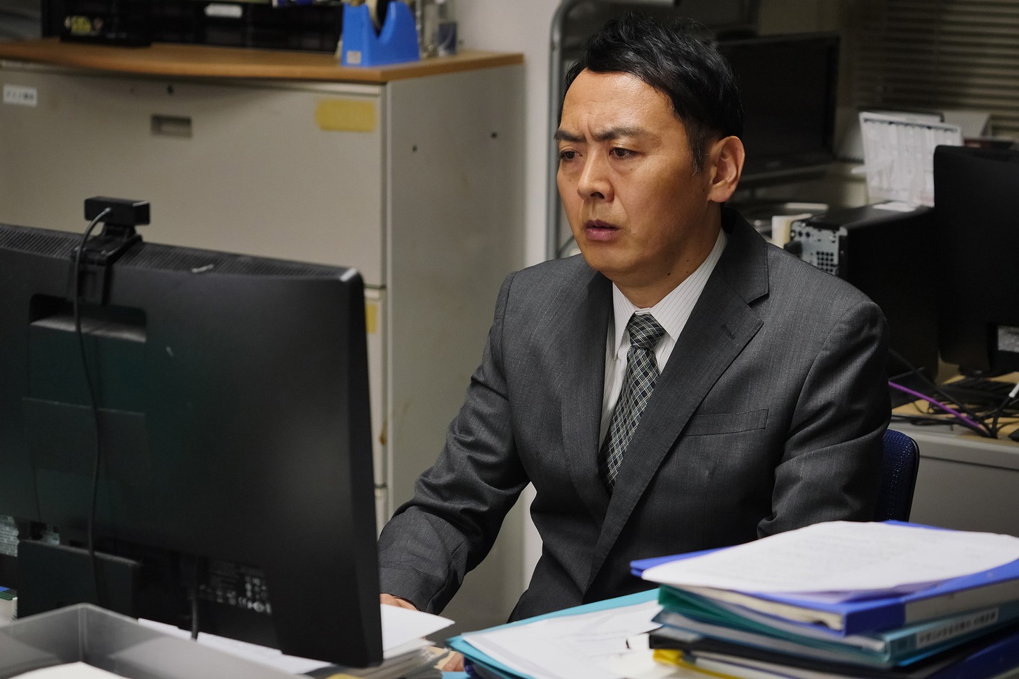 アンガールズ田中が主演を務める「第1回田中家父親オーディション」のワンシーン