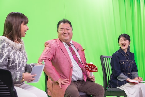 「局対抗！九州沖縄食べにいき大賞」に出演する（左から）野呂佳代、ブラックマヨネーズ小杉、樋口日奈