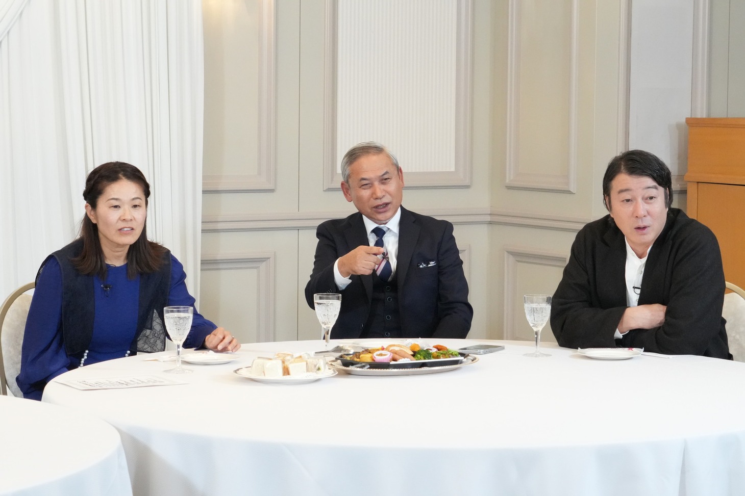 「加藤浩次＆中居正広の 歴代日本代表286人が選ぶ この日本代表がスゴい！ベスト20」のワンシーン