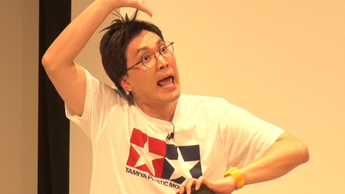 DVD「ハナコ第8回単独公演『そのうち』」の特典映像より「ギャグ漫画家 another ver.」のワンシーン