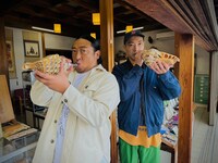 ロバート秋山と柄本佑