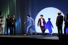 ファイナリスト会見に登場したヤーレンズ