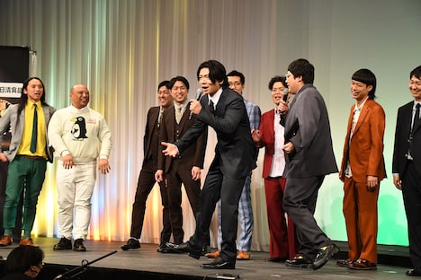 来年もMCをすると言ってなかなか帰らないマヂカルラブリー・野田クリスタル