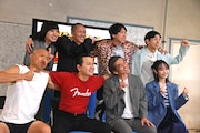 「日本一早い賞レース『100×100』」記者会見に出席した(前列左から)今井らいぱち、イチゴ・イクト、平成ノブシコブシ徳井、日下怜奈、(後列左から)家族チャーハン、スカチャン