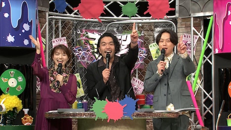 「オールザッツ漫才2024」MCを務める見取り図（右から2人）