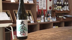 「それゆけ!大宮セブン」発の日本酒「大栄橋」発売、すゑひろがりず&タモンズが一から携わる