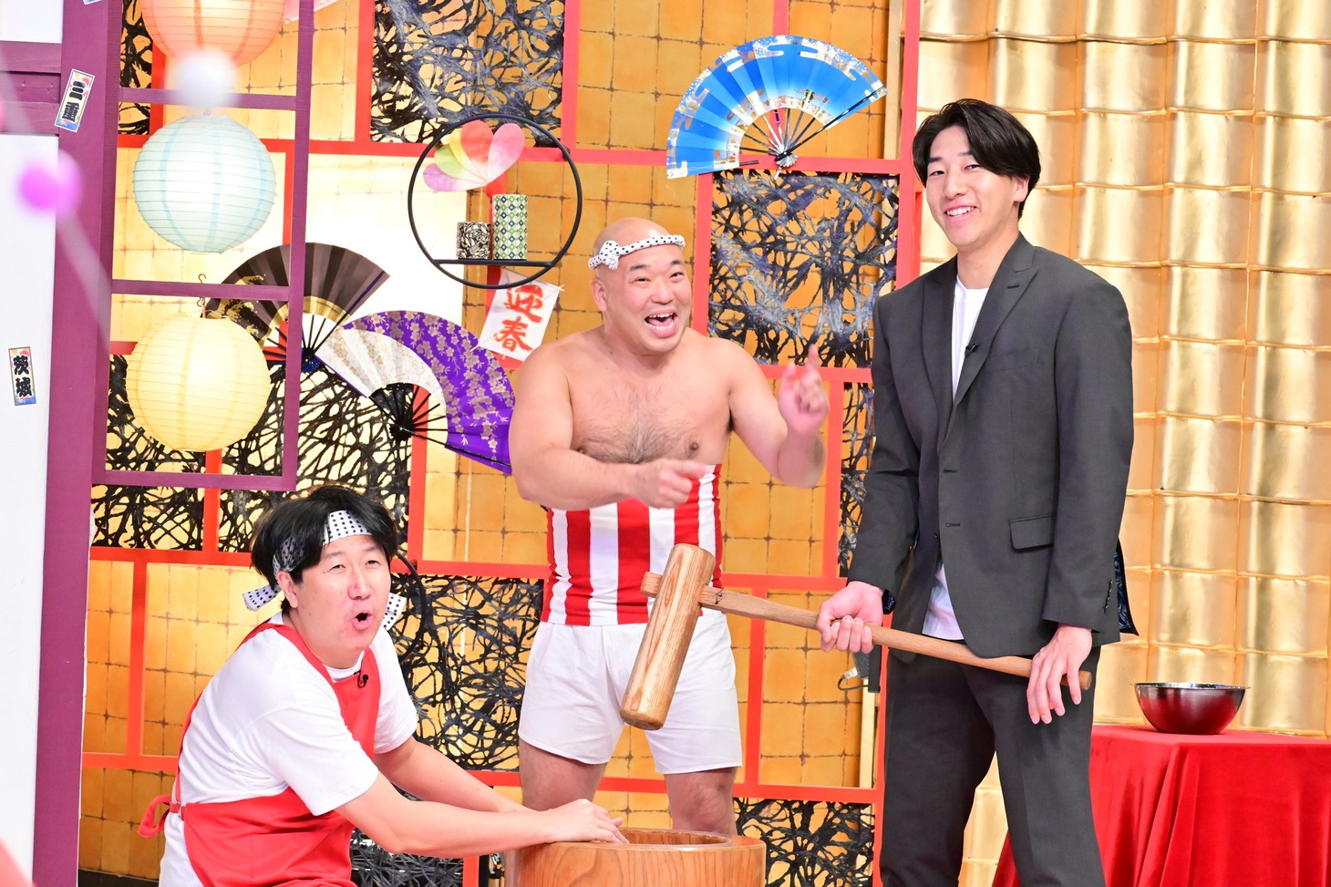 「秘密のケンミンSHOW極 お正月だヨ！チョ～田舎県民SP 2025」のワンシーン